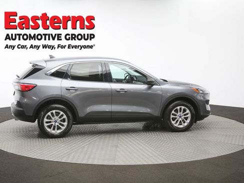 Used 2022 Ford Escape SE w/ Cold Weather Package image 40