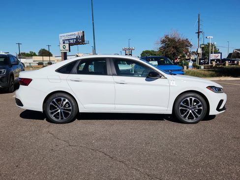 New 2025 Volkswagen Jetta Sport FWD image 2