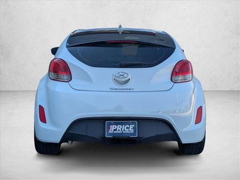 Used 2013 Hyundai Veloster w/Gray Int image 7