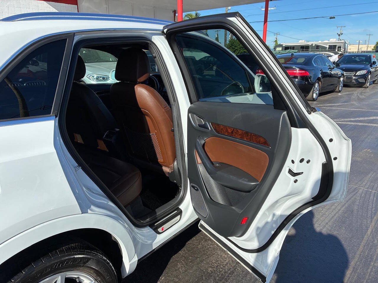 Used 2018 Audi Q3 2.0T Premium Plus w/ Premium Plus Package AWD/4WD image 9