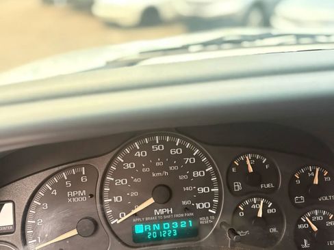Used 2002 Chevrolet Silverado 1500 LS w/ Heavy Duty Suspension Pkg RWD image 30