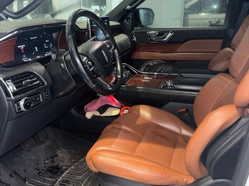 Used 2021 Lincoln Navigator Reserve RWD image 4