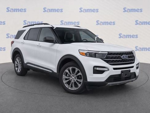 Used 2022 Ford Explorer XLT w/ Equipment Group 202A RWD image 1