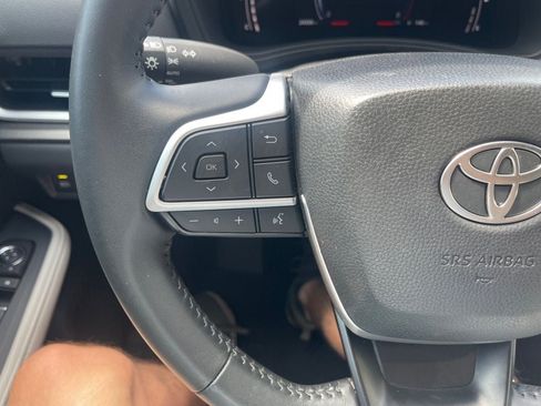 Used 2025 Toyota Grand Highlander FWD image 17