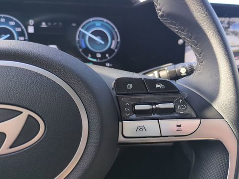 New 2026 Hyundai Elantra Limited image 32