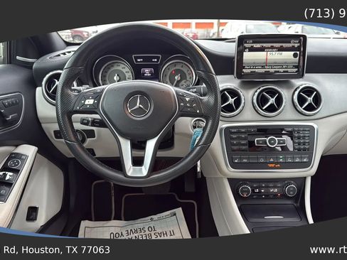 Used 2015 Mercedes-Benz GLA 250 4MATIC image 33