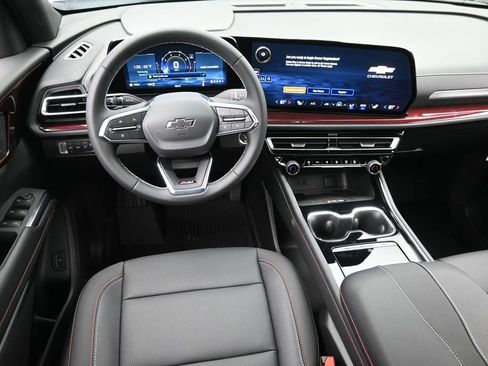 New 2026 Chevrolet Traverse Z71 w/ Driver Confidence Package image 15