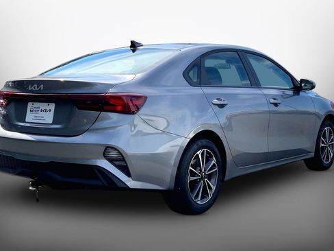 Used 2024 Kia Forte LXS FWD image 14