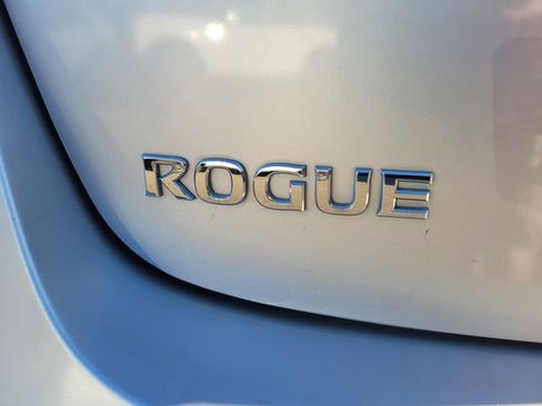 Used 2009 Nissan Rogue S image 7