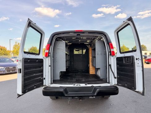 Used 2020 Chevrolet Express 2500 w/ Driver Convenience Package RWD image 15
