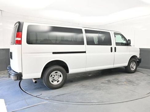 Used 2024 Chevrolet Express 3500 LS RWD image 8