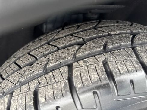 Used 2022 Ford Explorer XLT w/ Class IV Trailer Tow Package image 26