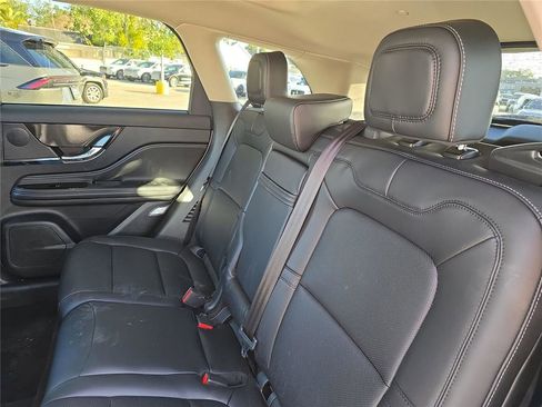 Used 2025 Lincoln Corsair AWD w/ Equipment Group 101A image 13