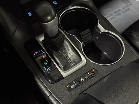 Used 2017 Toyota Highlander Limited Platinum image 39