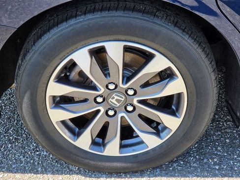 Used 2023 Honda Odyssey EX-L image 12
