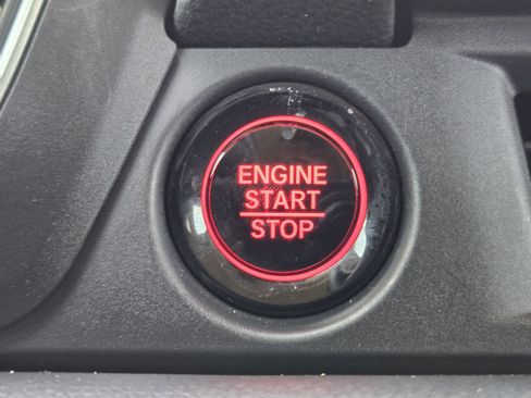 Used 2025 Honda Pilot EX-L image 24