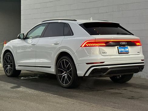 Used 2019 Audi Q8 Prestige image 7