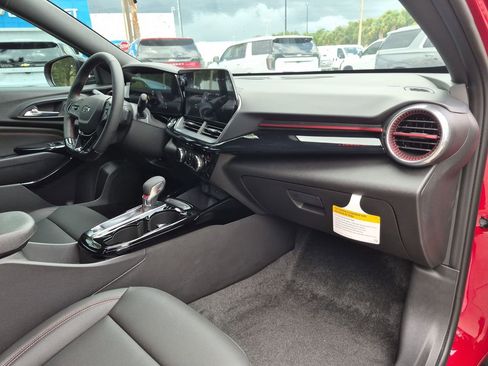 New 2026 Chevrolet Trax RS w/ Driver Confidence Package FWD image 25