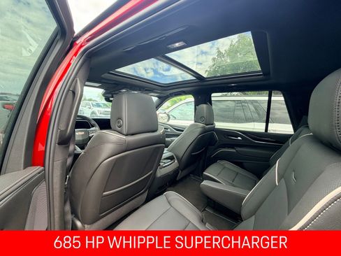 Used 2024 Cadillac Escalade Sport w/ LPO, ONYX Package image 7