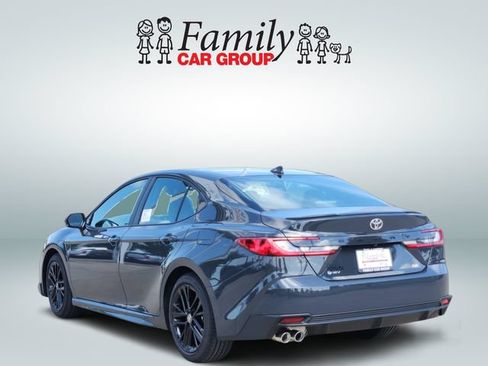 New 2026 Toyota Camry SE FWD image 3