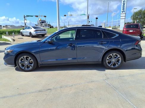 Used 2023 Honda Accord EX image 4