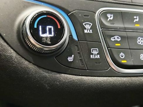 Used 2025 Chevrolet Malibu LT FWD image 24