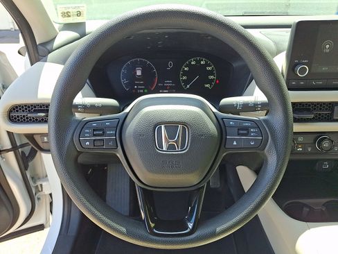 Used 2023 Honda HR-V LX image 18