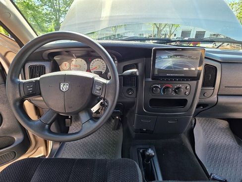 Used 2004 Dodge Ram 2500 Truck SLT w/ Trailer Tow Group AWD/4WD image 18
