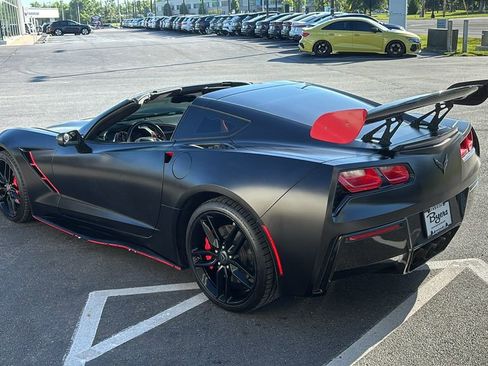 Used 2018 Chevrolet Corvette Stingray Coupe w/ 1LT RWD image 4