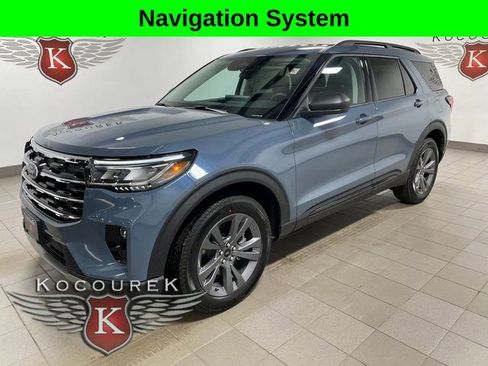 New 2026 Ford Explorer Active w/ Active Comfort Package AWD/4WD image 3