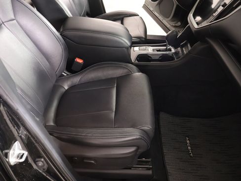 Used 2023 Subaru Ascent Limited AWD/4WD image 14