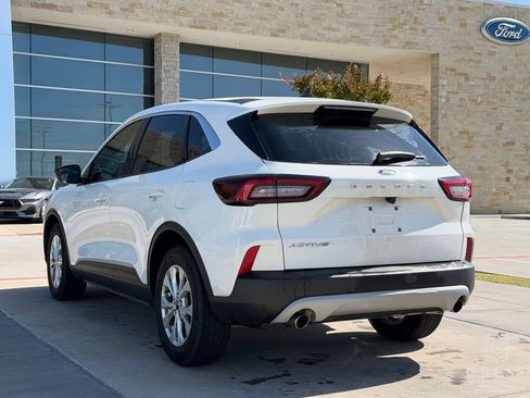 Used 2023 Ford Escape Active FWD image 10
