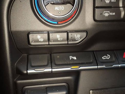 Certified 2022 Chevrolet Silverado 1500 LTZ w/ LTZ Convenience Package II image 29