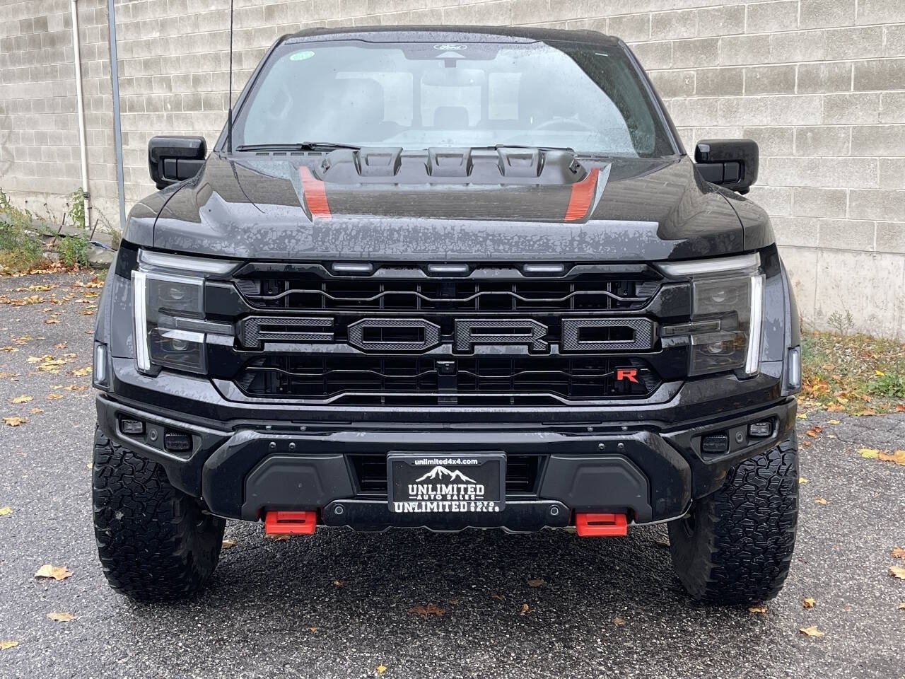 Used 2025 Ford F150 Raptor w/ Equipment Group 803A Raptor R AWD/4WD image 3