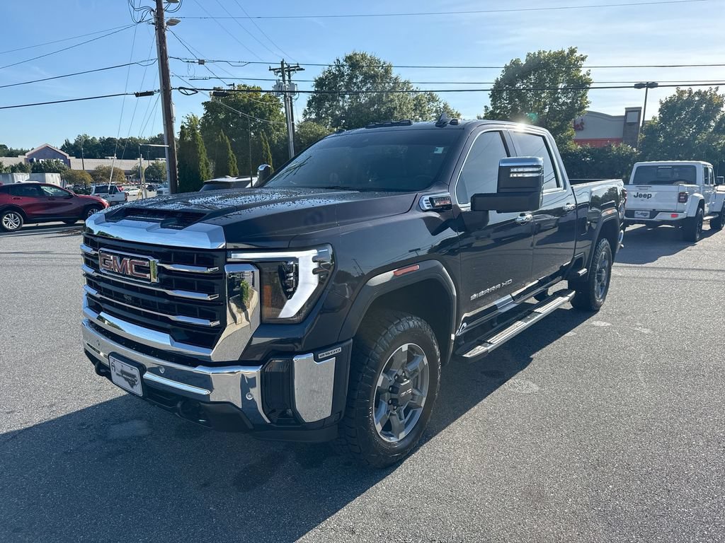 Certified 2025 GMC Sierra 2500 SLT w/ SLT Premium Package AWD/4WD image 3