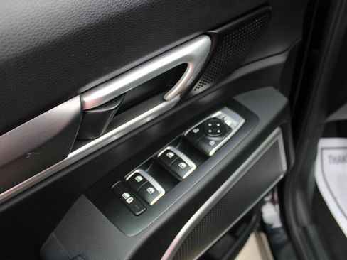 Used 2020 Kia Telluride S FWD image 11