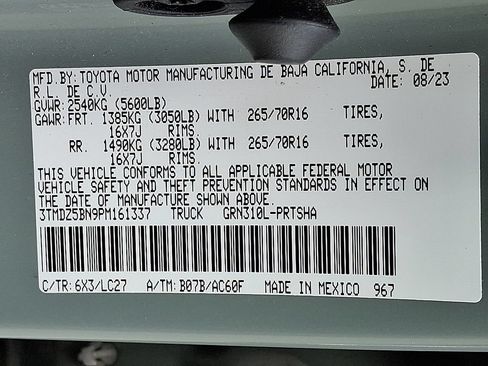 Used 2023 Toyota Tacoma TRD Off-Road w/ TRD Premium Off Road Package AWD/4WD image 21