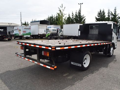 New 2024 Isuzu NPR image 5