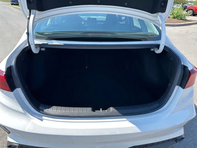Used 2024 Kia Forte LXS FWD image 18
