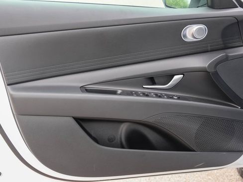 New 2025 Hyundai Elantra Blue image 8