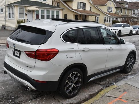 Used 2021 BMW X1 xDrive28i w/ Convenience Package image 5