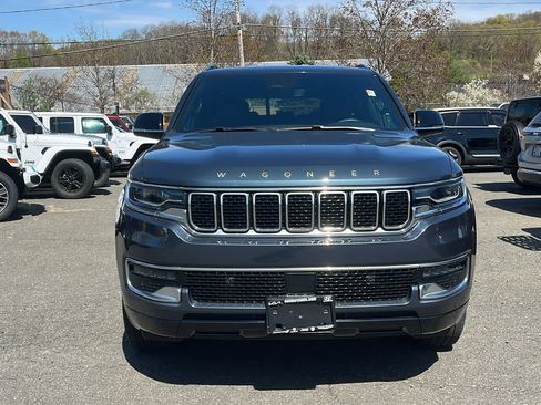 Certified 2023 Jeep Wagoneer 4WD image 3