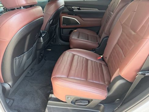 Used 2025 Kia Telluride SX Prestige AWD/4WD image 14
