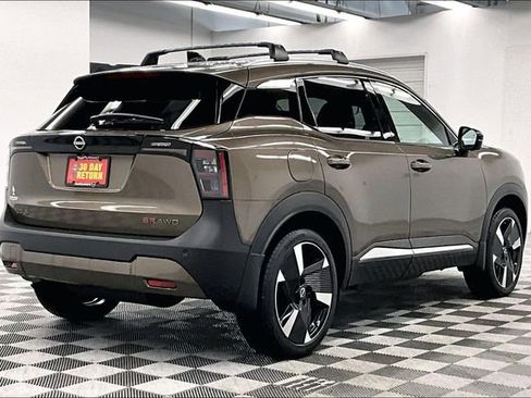 New 2026 Nissan Kicks SR w/ SR Premium Package image 17