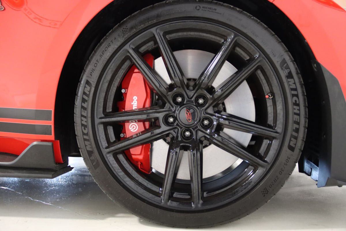 Used 2020 Ford Mustang Shelby GT500 w/ Technology Package RWD image 95