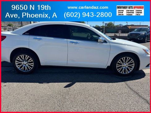 Used 2011 Chrysler 200 Limited image 5