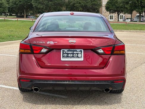 Used 2025 Nissan Altima 2.5 SR FWD image 6