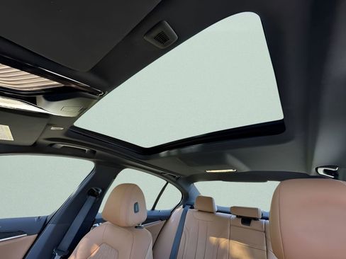 Used 2023 BMW 530i xDrive w/ Premium Package image 29