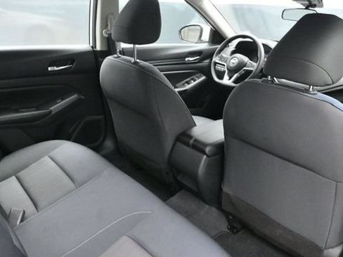 Used 2021 Nissan Altima 2.5 S FWD image 12