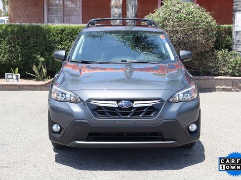Used 2023 Subaru Crosstrek 2.0i Premium image 3
